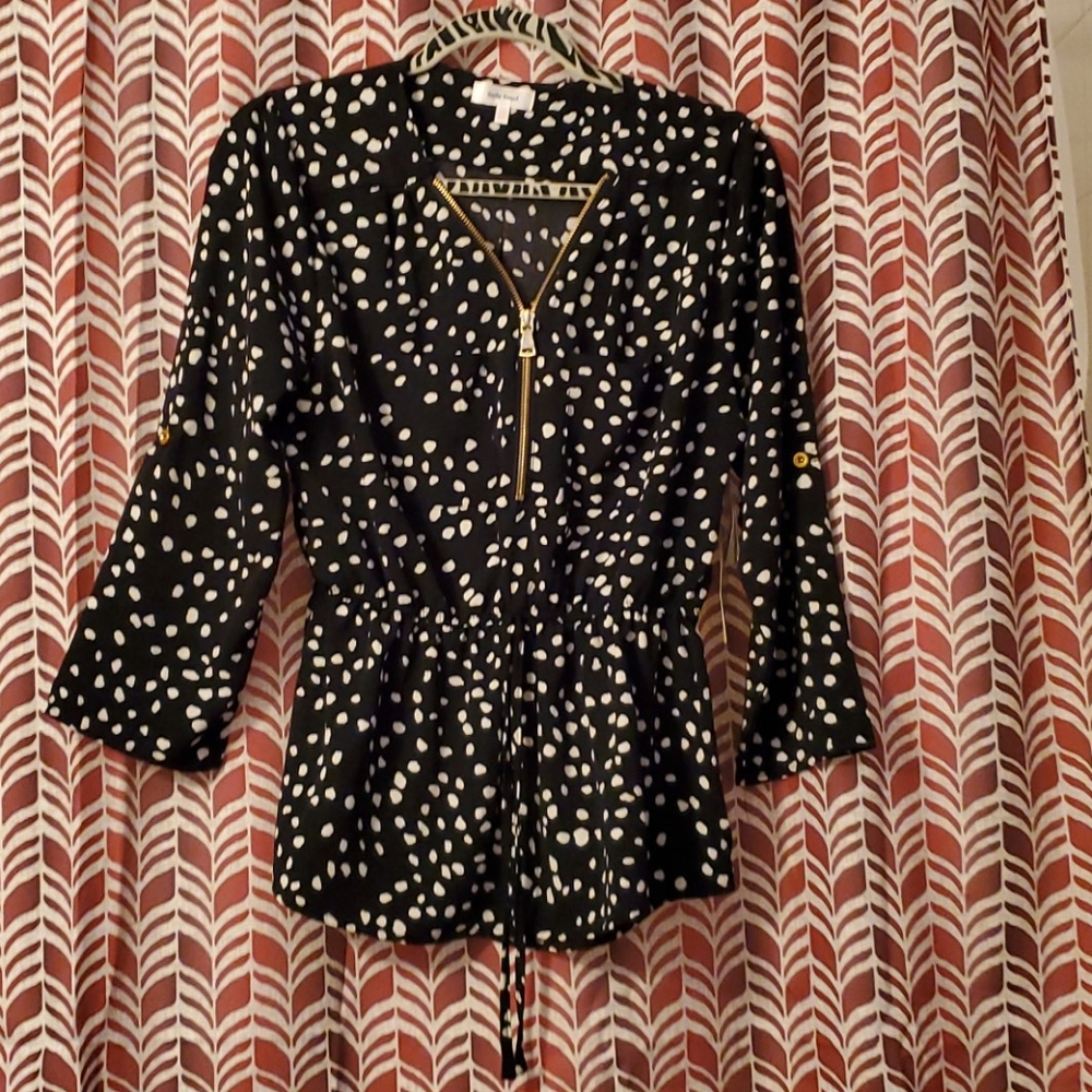 Polka-dot blouse